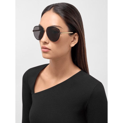 Serpenti Forever pilot metal sunglasses with enamelled snakehead embellishment on the temples 904370 image 1
