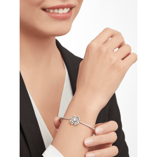 Rose gold Fiorever Bracelet with 0.37 ct Diamonds | Bulgari Official Store