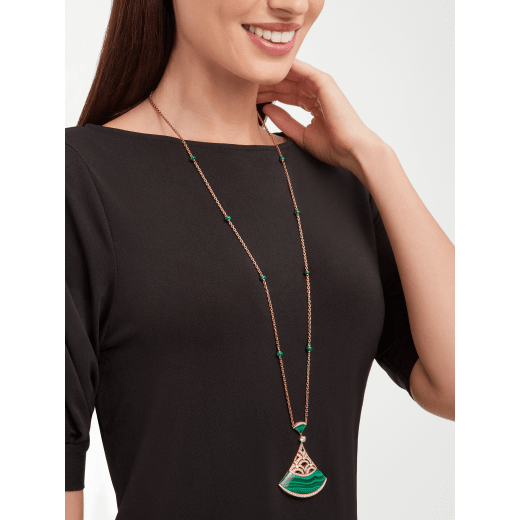 Divas’ Dream necklace with 18 kt rose gold chain set with malachite beads and diamonds, and 18 kt rose gold openwork pendant set with a diamond (0.50 ct), pavé diamonds and malachite inserts. 358222 image 4