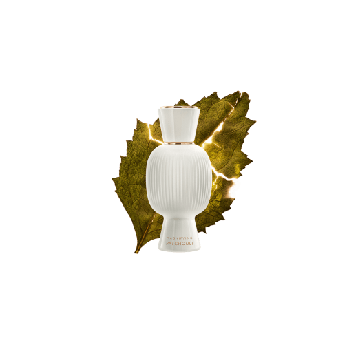The Magnifying Patchouli Essence enhances the sophisticated notes of your Bvlgari Allegra Eau de Parfum. 41281 image 1
