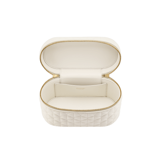 Divas' Dream vanity case in black Metropolitan calf leather with a distinctive Calla matelassé motif and black nappa leather interior. Refined signature zip pullers in gold-plated brass. DIVA-VANITY image 2