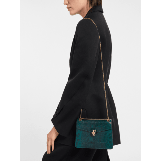 Serpenti Forever Day-to-Night small shoulder bag in light amethyst pure karung with light amethyst nappa leather lining. Captivating snakehead magnetic closure in gold-plated brass embellished with light amethyst enamel and gold-plated brass scales, and black onyx eyes. SEA-001-1281S-KAR image 2