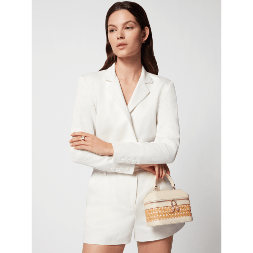 Serpenti Forever jewelry box bag in ivory opal Urban grain calf leather with black nappa leather lining. Captivating snakehead zip pullers and chain strap decors in light gold-plated brass. 1177-UCL image 8