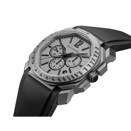 Octo L'Originale watch with mechanical manufacture movement, integrated high-frequency chronograph (5Hz), column wheel mechanism, silicon escapement, automatic winding and date, titanium case and dial, and black rubber bracelet 102859 image 2