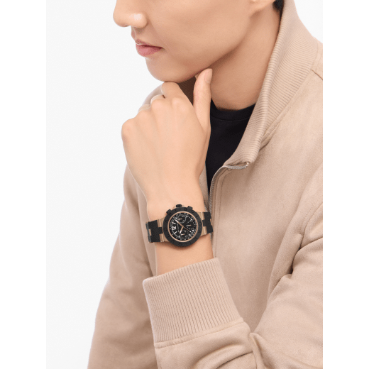 Bvlgari Bronzo Chronograph 腕錶，搭載自動上鍊機械機芯，具備計時功能。錶徑 41 公釐，噴砂青銅錶殼，黑色橡膠錶圈與錶帶，霧面黑色錶盤。防水深度 100 公尺。 104242 image 2