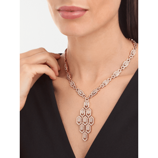 Serpenti 18 kt rose gold necklace set with pavé diamonds both on the chain and pendant. 356194 image 5