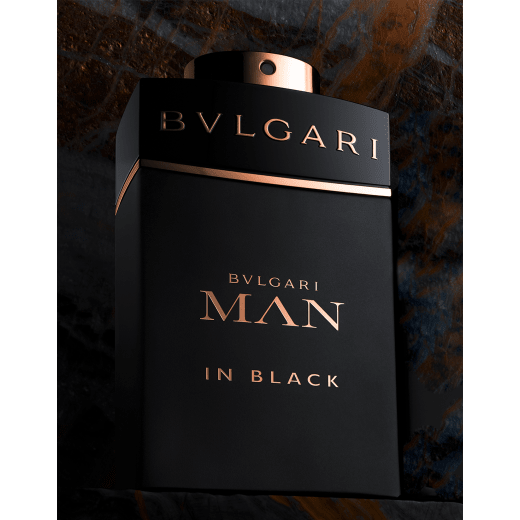 A sensual ambery eau de parfum inspired by raw power of fire. BVLGARIMANINBLACK image 4