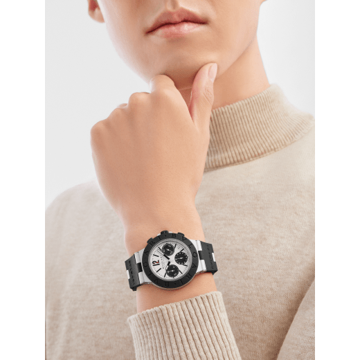 Bvlgari Aluminium watch with mechanical manufacture movement, automatic winding, chronograph, 41 mm aluminium and titanium case, black rubber bezel with Bvlgari Bvlgari engraving, grey dial and black rubber bracelet. Water resistant up to 100 metres 103722 image 2