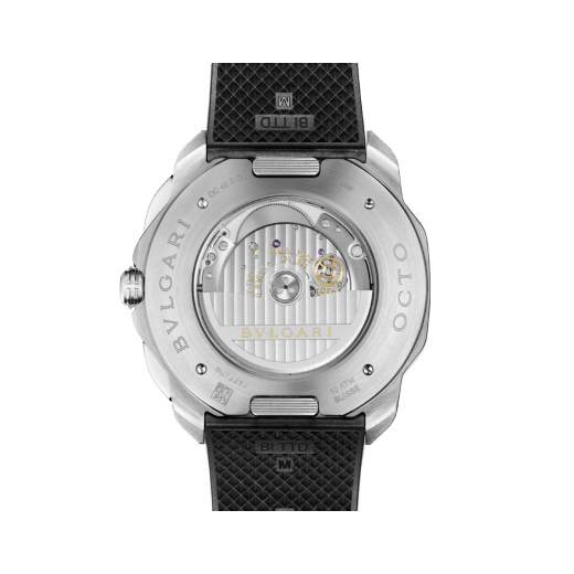 Octo Roma Chronograph watch with mechanical manufacture movement, automatic winding and chronograph functions, satin-brushed and polished stainless steel case and interchangeable bracelet, black Clous de Paris dial. Water-resistant up to 100 metres. 103471 image 10