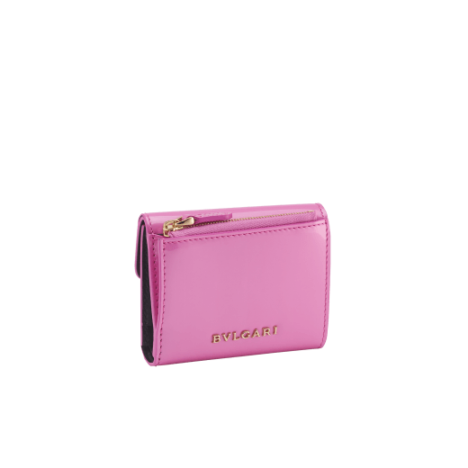 Serpenti Forever slim compact wallet in azalea quartz pink coated calf leather with black calf leather interior. Captivating snakehead press stud closure in rose gold-plated brass embellished with matt azalea quartz pink enamel scales and black onyx eyes. SEA-SLIMCOMPACT-VCLa image 3