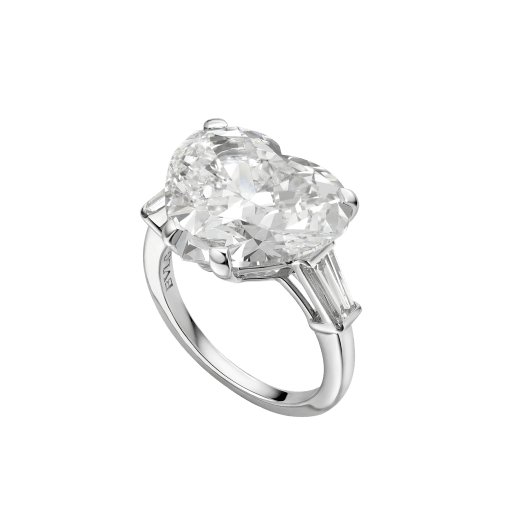 Griffe ring in platinum with one heart cut diamond and two side diamonds AN852904 image 1