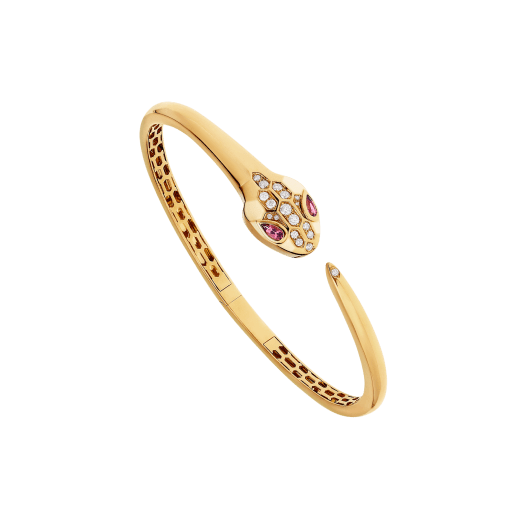 „Serpenti“ Armband aus 18 Karat Gelbgold mit Augen aus Rubellit und halb ausgefasst mit Diamant-Pavé an Kopf und Schwanz BR858986 image 3