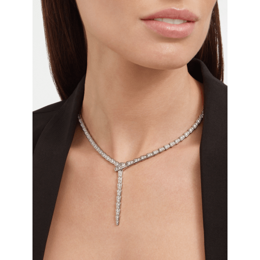 Serpenti Viper slim necklace in 18 kt white gold, set with full pavé diamonds. 351090 image 3