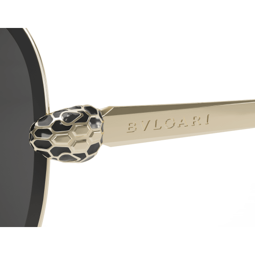 Serpenti Forever pilot metal sunglasses with enamelled snakehead embellishment on the temples 904370 image 3