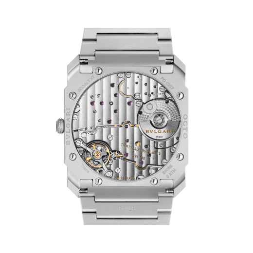 Octo Finissimo自动上链腕表，采用钛金属材质，搭载品牌自制的纤薄自动上链机械机芯，小秒针，钛金属表盘，黑色鳄鱼皮表带。 102713 image 4