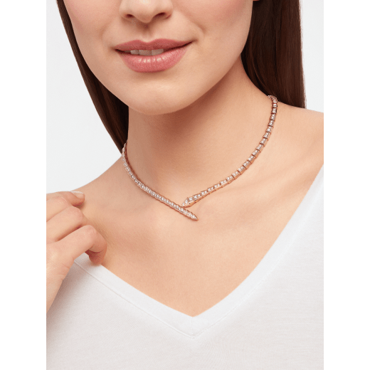 Serpenti Viper 18 kt rose gold necklace set with pavé diamonds CL859328 image 3