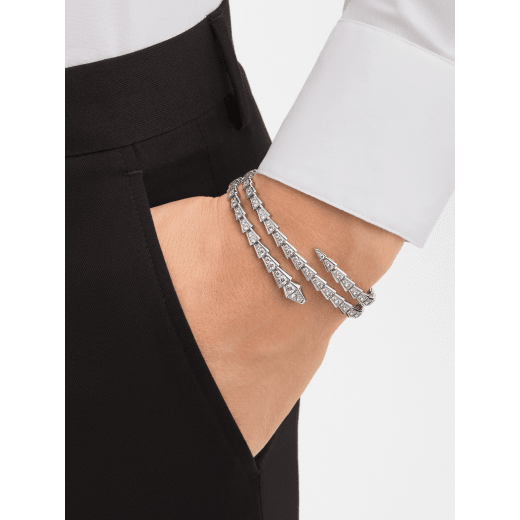 Serpenti Viper double layer, wrap bangle bracelet in 18 kt white gold, set with pavé diamonds BR858795 image 2