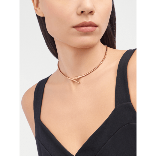 Serpenti Viper 項鍊，18K 玫瑰金材質。 CL859776 image 2