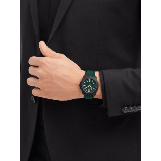 Octo Roma watch with interchangeable black rubber strap and additional green rubber strap, DLC-coated stainless steel case and green Clous de Paris dial. Mechanical manufacture movement with automatic winding. Water-resistant up to 100 metres. 103925 image 1
