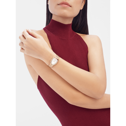 Serpenti Seduttori watch in 18 kt yellow gold with mechanical manufacture movement with automatic winding, diamond-set bezel and white opaline dial. Water-resistant up to 30 metres 103898 image 2
