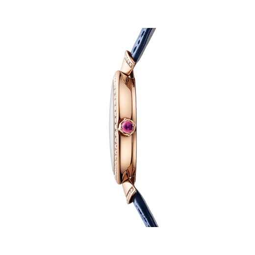 Orologio Divas' Dream con cassa in oro rosa 18 kt con diamanti taglio brillante, quadrante intarsiato con elementi in legno blu e diamanti taglio brillante, cinturino in alligatore blu. Impermeabile fino a 30 metri. 104023 image 3