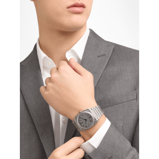 Octo Finissimo Automatic watch in sandblasted titanium case and bracelet with extra thin mechanical manufacture movement, automatic winding, small seconds and opaline titanium dial. Water-resistant up to 30 metres 104089 image 2