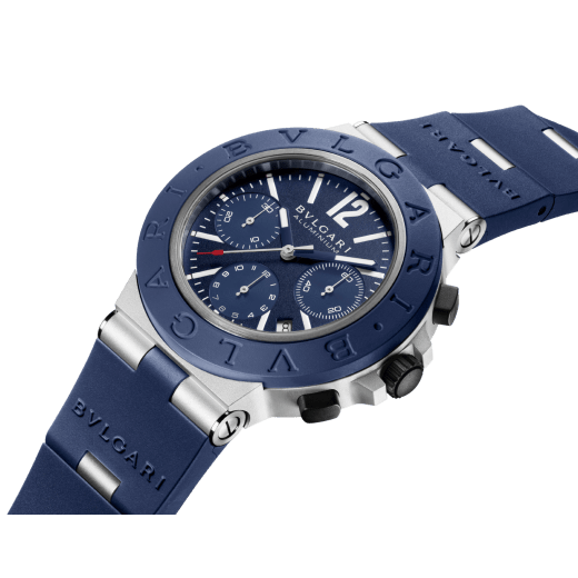 Bvlgari Aluminium Chronograph watch with mechanical manufacture movement, automatic winding and chronograph, 41 mm sandblasted aluminium case, blue rubber bezel and bracelet, and varnish blue dial. Water-resistant up to 100 metres 104234 image 2