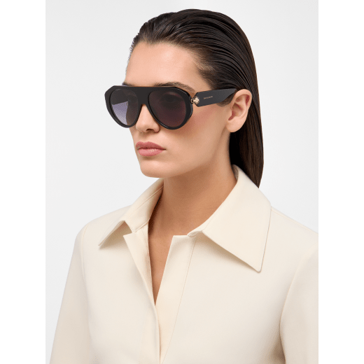 Serpenti Forever pilot acetate sunglasses with enamelled snakehead embellishment 904377 image 1