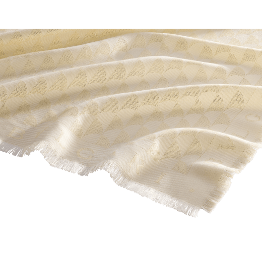 Foulard Calla Mosaic in pregiato tessuto di seta e lana bianco oro. Composizione: 48% seta, 31% lana, 15% viscosa e 6% poliestere. CALLAMOSAIC-SQ image 2