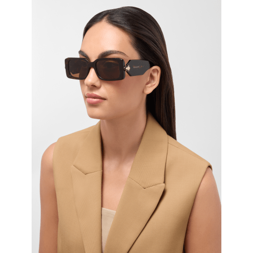 Serpenti Forever rectangular acetate sunglasses with enamelled snakehead embellishment on the temples 904360 image 1