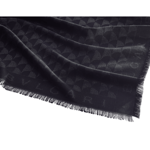 Foulard Calla Mosaic in pregiato tessuto di seta e lana bianco oro. Composizione: 48% seta, 31% lana, 15% viscosa e 6% poliestere. CALLAMOSAIC-SQ image 2