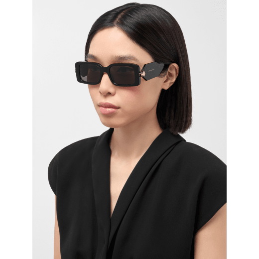 Serpenti Forever 方形醋酸纖維太陽眼鏡，鏡腳飾以琺瑯蛇頭。 904359 image 2