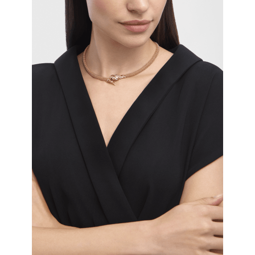 Serpenti 18 kt rose gold necklace set with pavé diamonds on the head and the tail and black onyx eyes CL860368 image 1
