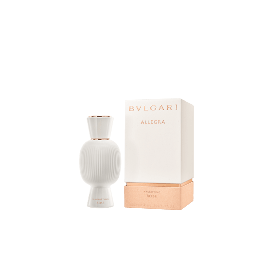 The Magnifying Rose Essence brings out the passionate notes of your Bvlgari Allegra Eau de Parfum. 41954 image 2