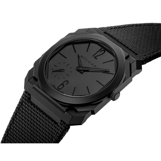 Octo Finissimo Automatic watch with mechanical manufacture ultra-thin movement (2.23 mm thin), automatic winding, platinum microrotor, black DLC-coated sandblasted titanium case, black dial, hands and indexes, and black rubber bracelet. Water-resistant up to 30 metres. 104268 image 2