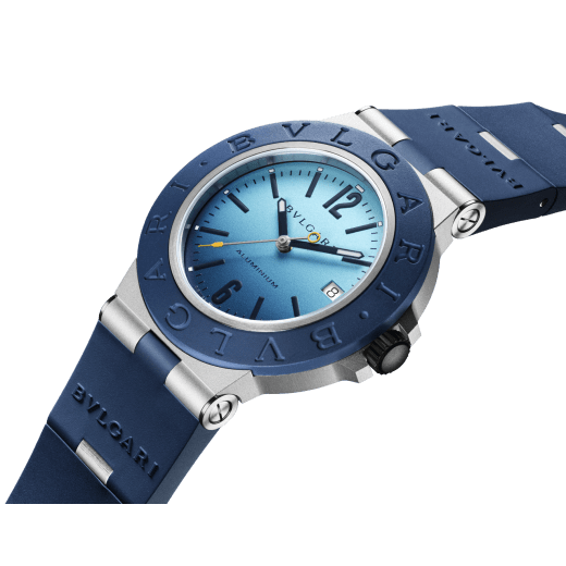 Bulgari Aluminium Capri Edition watch with mechanical manufacture movement, automatic winding, 40 mm aluminum case, dark blue rubber bezel and bracelet, and blue shaded dial. Water-resistant up to 100 meters. Special Edition limited to 1,000 pieces 103815 image 2