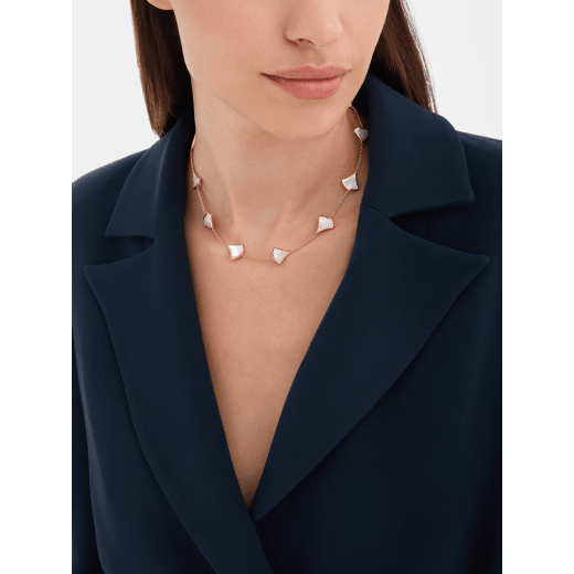 Divas' Dream 18 kt rose gold short necklace set with white mother-of-pearl elements 362775 image 1