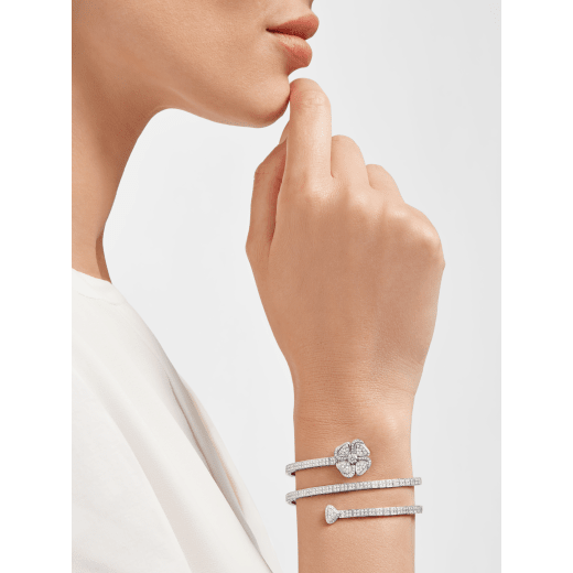 Fiorever 18 kt white gold bracelet set with a central diamond and pavé diamonds (0.30 ct) BR859043 image 1