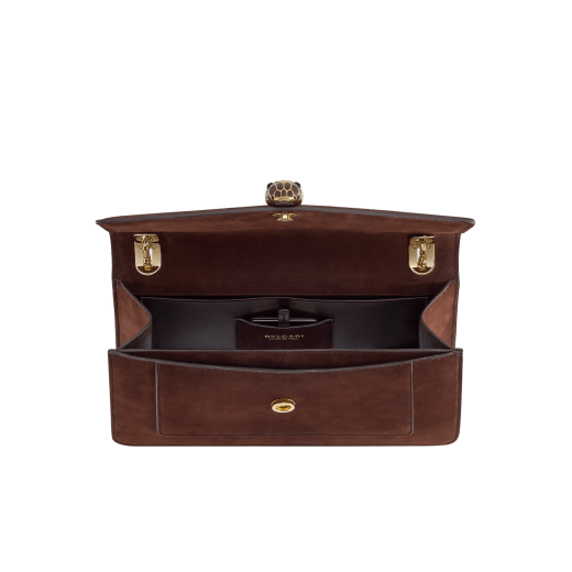 Borsa a spalla media Serpenti Forever in nabuk marrone castagna con fodera in nappa marrone castagna. Accattivante chiusura magnetica Serpenti in ottone placcato oro con squame in smalto marrone castagna e occhi in onice nera. 295078 image 3