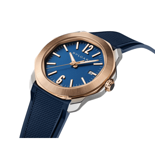 Octo Roma automatic watch with interchangeable blue rubber strap, satin-polished stainless steel case and bracelet, 18 kt rose gold bezel and blue Clous de Paris dial. Mechanical automatic in-house movement. Water-resistant up to 100 metres. 103926 image 7