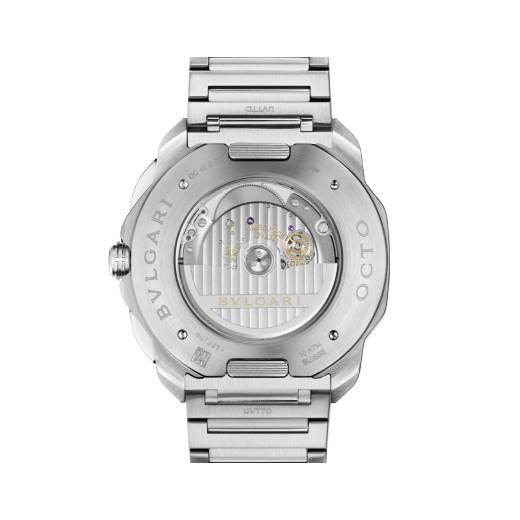 Octo Roma Chronograph watch with mechanical manufacture movement, automatic winding and chronograph functions, satin-brushed and polished stainless steel case and interchangeable bracelet, blue Clous de Paris dial. Water-resistant up to 100 metres. 103829 image 4