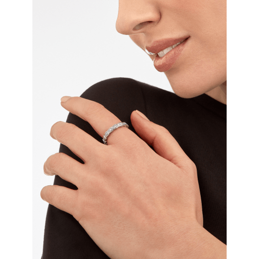 Serpenti Viper 结婚戒指，18K白金材质，饰以全密镶钻石。 AN856949 image 3