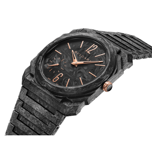 Octo Finissimo CarbonGold Automatic watch in carbon with mechanical manufacture ultra-thin movement, automatic winding, carbon dial, with gold-coloured hands and indexes. Water resistant up to 100 metres 103779 image 2