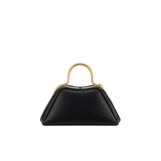 Sac à main Serpentine mini modèle en cuir de veau lisse noir avec doublure en cuir nappa vert émeraude. Poignée supérieure en forme de serpent en laiton doré, ornée d'écailles gravées et d'yeux en émail rouge. Fermoir à bouton-pression et détails en laiton doré. SRN-1291 image 1