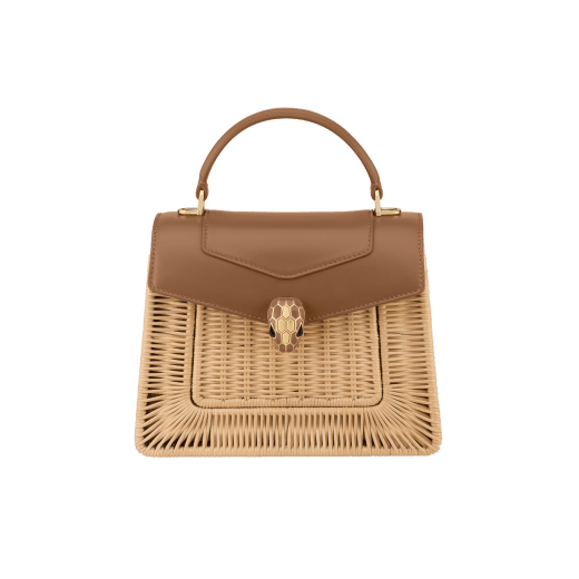 Borsa a mano media Serpenti Forever in vimini marrone diaspro del deserto con dettagli in vitello marrone diaspro del deserto e fodera in nappa marrone diaspro del deserto. Accattivante chiusura magnetica Serpenti in ottone placcato oro con squame in smalto marrone diaspro del deserto e ottone placcato oro e occhi in onice nera. 294673 image 1