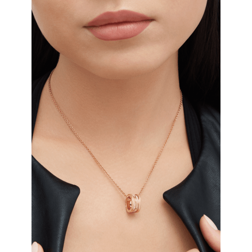 B.zero1 Design Legend necklace with 18 kt rose gold pendant set with pavé diamonds on the spiral and 18 kt rose gold chain. 355060 image 2