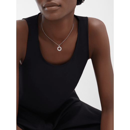 Bvlgari necklace pendant top