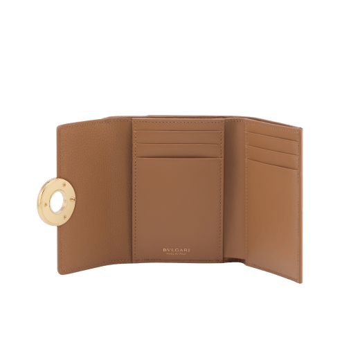 Bvlgari Roma compact yen wallet in black soft drummed calf leather with black nappa leather interior. Iconic gold-plated brass clip engraved with the Bvlgari logo, and folded closure. BVR-YENCOMPACT image 2