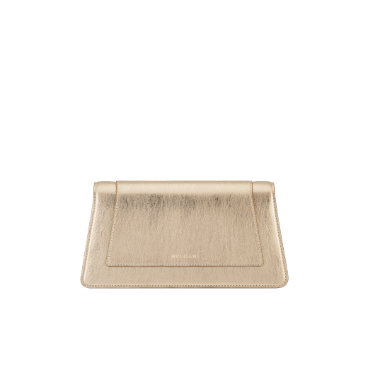 Serpenti Forever clutch in light gold striated calf leather with crystal rose nappa leather lining. Captivating snakehead magnetic closure in light gold-plated brass embellished with pavé-set black zirconia stones, and black onyx eyes. 295468 image 2
