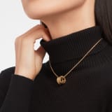 „B.zero1 Rock“ Halskette mit Anhänger aus 18 Karat Gelbgold mit Spirale mit Nieten und Diamant-Pavé an den Rändern sowie einer Kette aus 18 Karat Gelbgold 357885 image 2